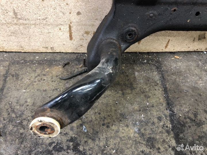 Подрамник передний Ford Focus хэтчбек 5 дв. 1.6