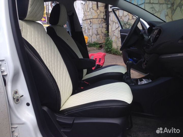 Чехлы из экокожи ромб Лада Веста