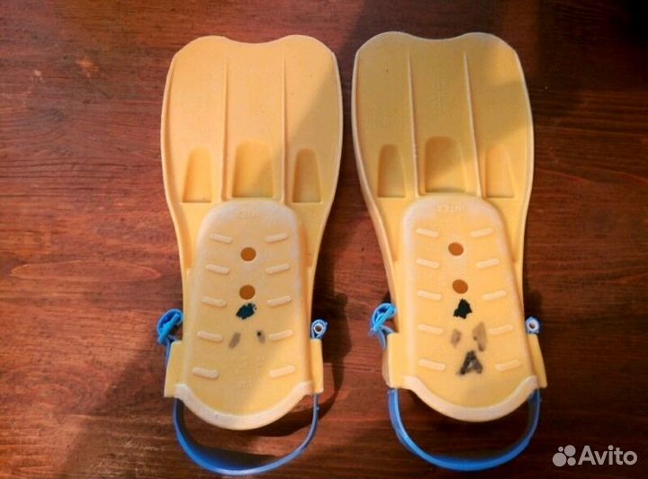 Ласты детские пластмассовые