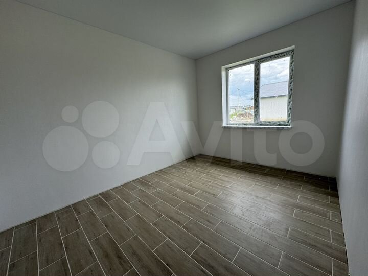 Коттедж 92 м² на участке 8 сот.