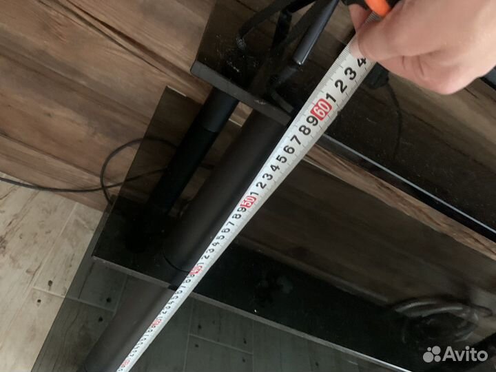 Стеклянная тумба