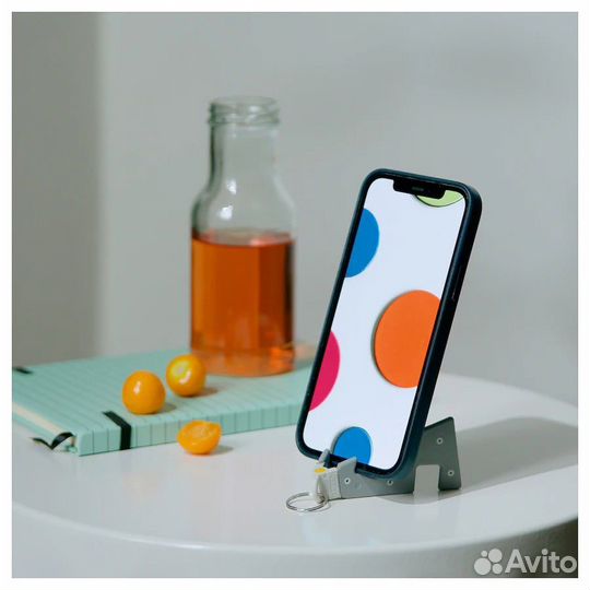 Брелок-подставка для смартфона IKEA