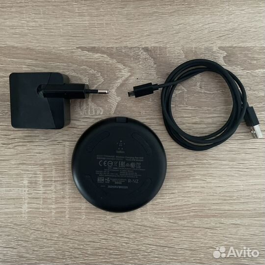 Беспроводная зарядка Belkin