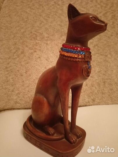 Статуэтка кот