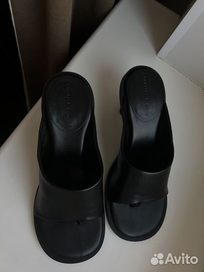Мягкие Мюли Charles and Keith 35 р,22,5-23 см
