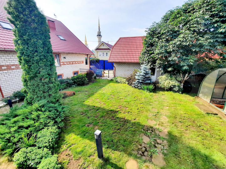 Дом 246 м² на участке 7,8 сот.