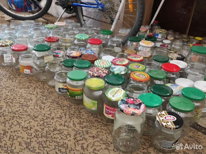 Стеклянные банки разные