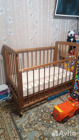 Детская кроватка от 0 до 3 х лет