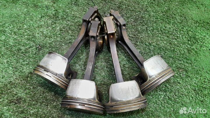 Поршень с шатуном Ford Focus 2 hwdb 1.6 2005