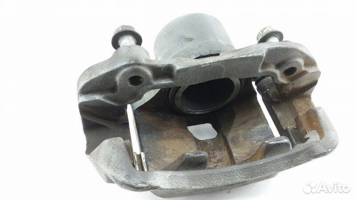 Суппорт передний левый Toyota Mark Ii GX100 1G