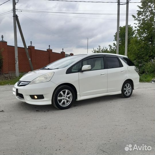 Honda Fit Shuttle 1.5 CVT, 2013, 79 000 км