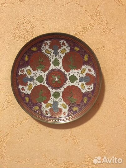 Тарелка декоративная на стену.Латунь с эмалью