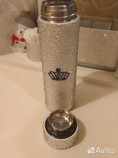 Термос в хрустальных стразах