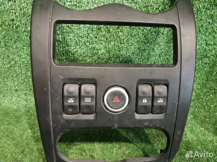 Накладка на торпедо LADA Largus 2019