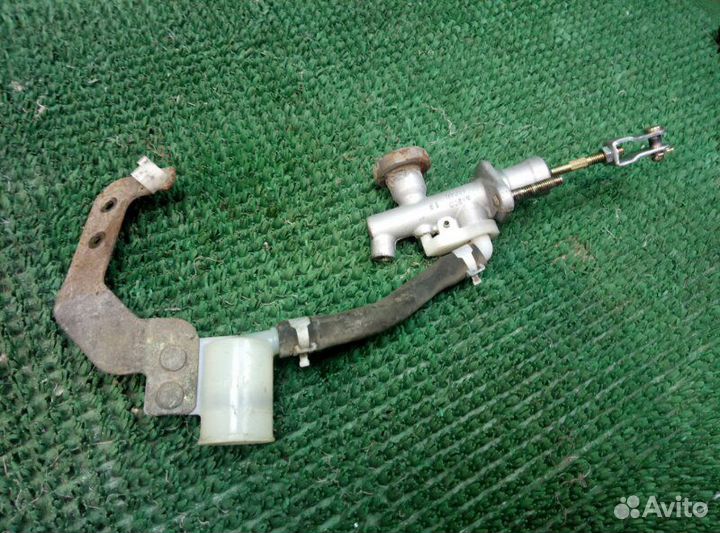 Главный цилиндр сцепления Nissan Almera N16 N16