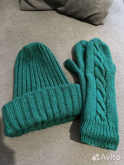 Набор: Шапка + варежки