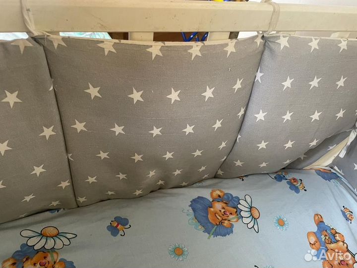 Детская кроватка,кресло качалка,ходунки