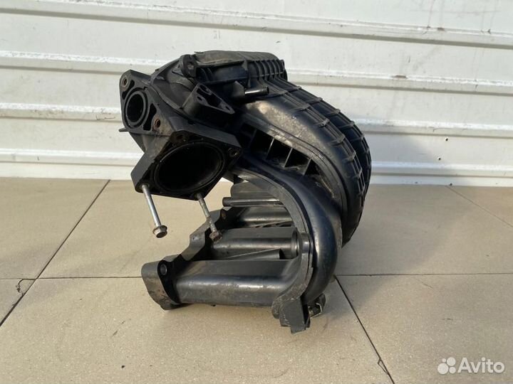 Впускной коллектор Mitsubishi Lancer 10