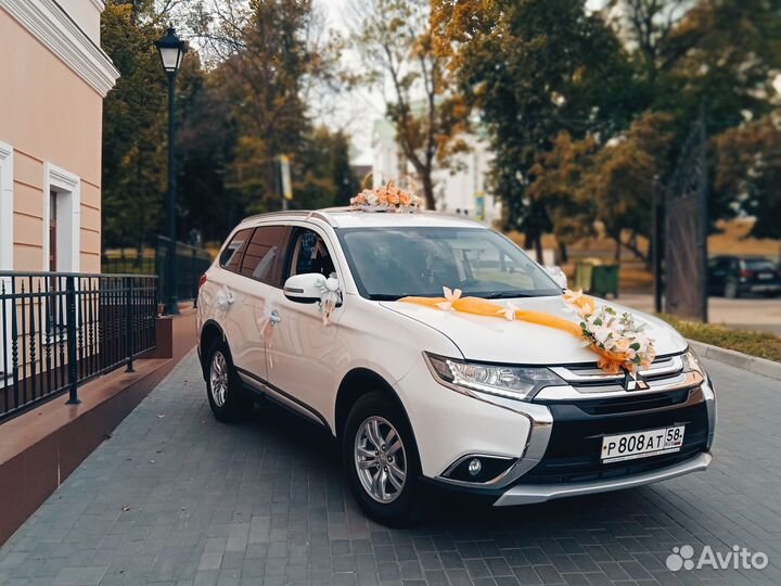 Свадебные украшения, ленты,кольца на авто