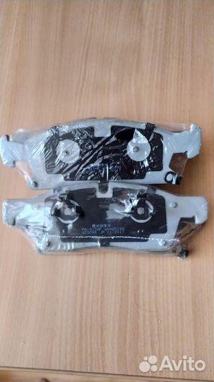 Тормозные колодки Jeep grand cherokee wk2