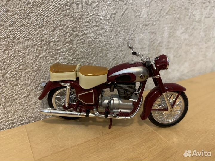 Модели мотоциклов 1:18