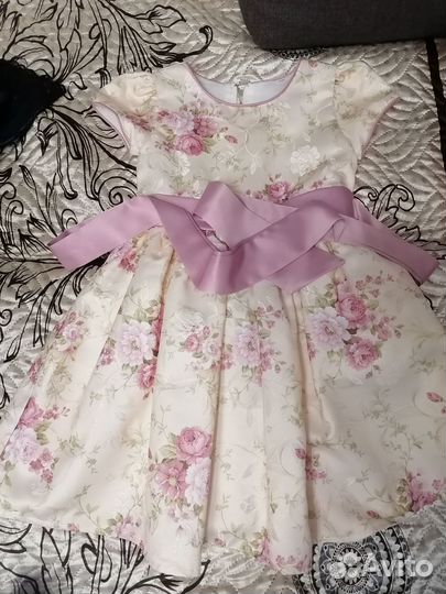 Платье праздничное