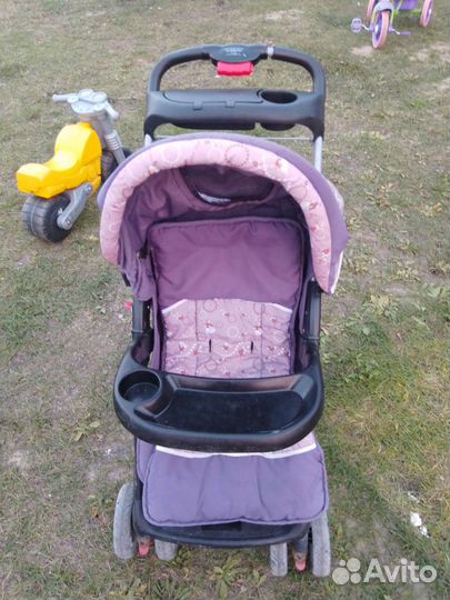 Прогулочная коляска