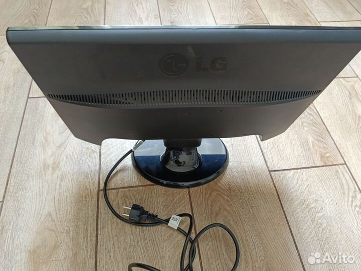 Монитор LG flatron