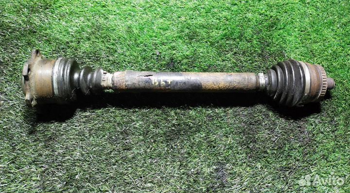 Привод передний правый Volkswagen Passat