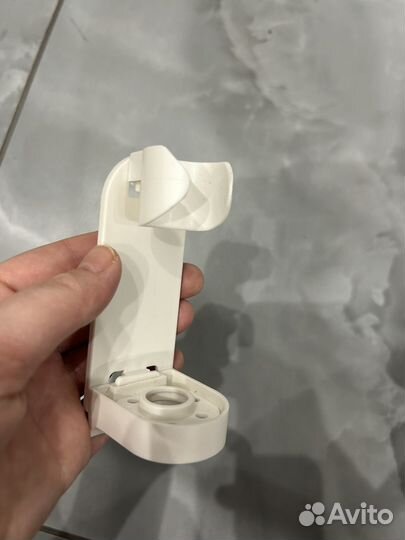 Держатель для зубных щеток