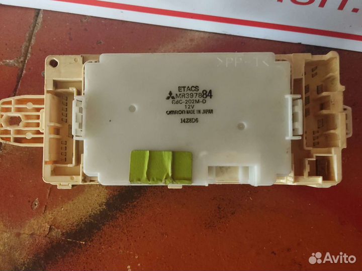 Блок etacs+предохнанителей mitsubishi galant 8
