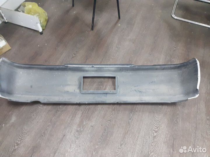 Бампер задний Toyota Carina Ed