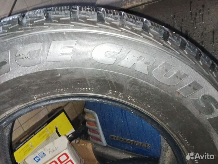 Bridgestone Ice Cruiser 5000 275/65 R17 115T