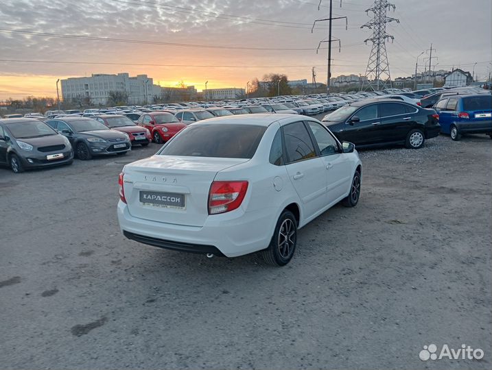 LADA Granta 1.6 МТ, 2021, 35 100 км