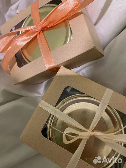 Свечи в стеклянных баночках