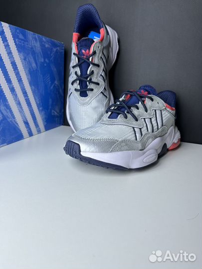 Кроссовки adidas ozweego