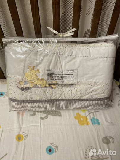 Бампер в кроватку mothercare