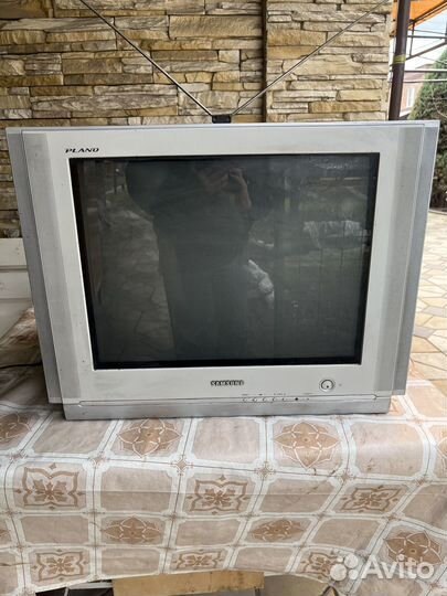 Телевизор Samsung Plano