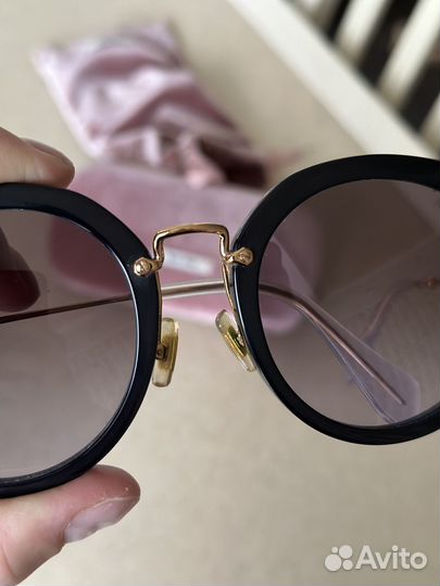 Солнцезащитные очки брендовые женские miumiu