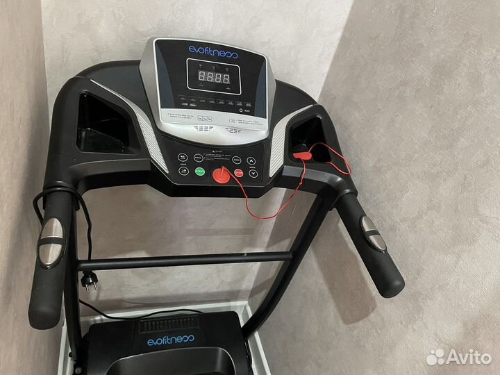 Беговая дорожка Evo Fitness Omega