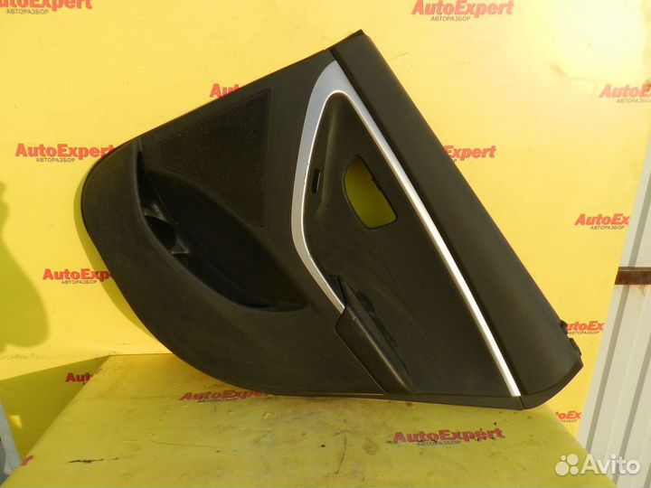 Обшивка двери задняя правая Hyundai i30 12-15