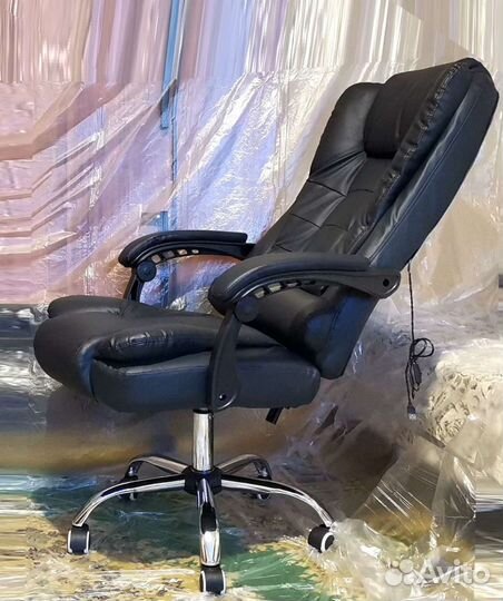 Hовоe офисноe компьютерное кресло pyководитeля