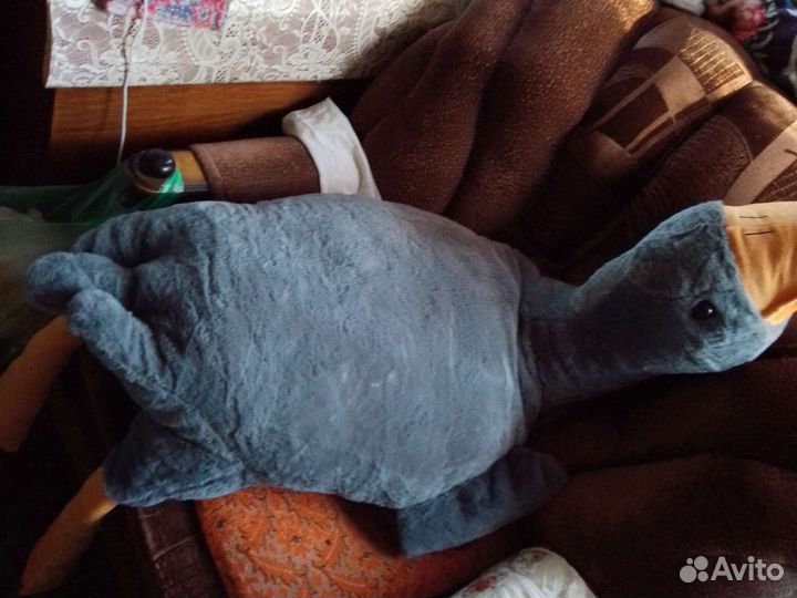 Игрушка гусь обнимусь