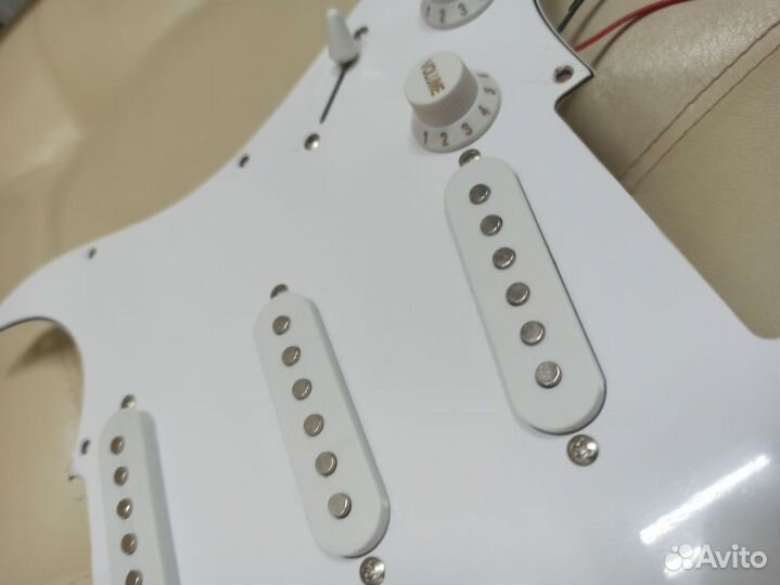 Пикгард для Стратокастера Pickguard Stratocaster