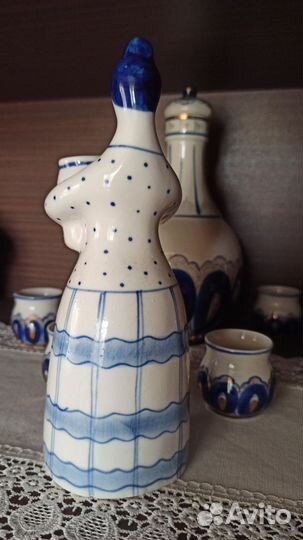 Статуэтка, девушка с кувшином, гжель