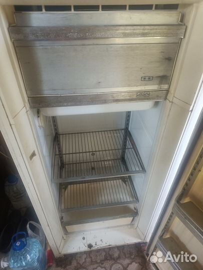 Холодильник бу ЗИЛ