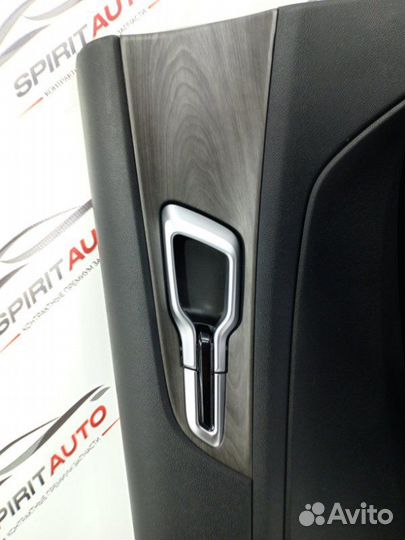 Обшивка двери задняя левая Kia Sportage 5