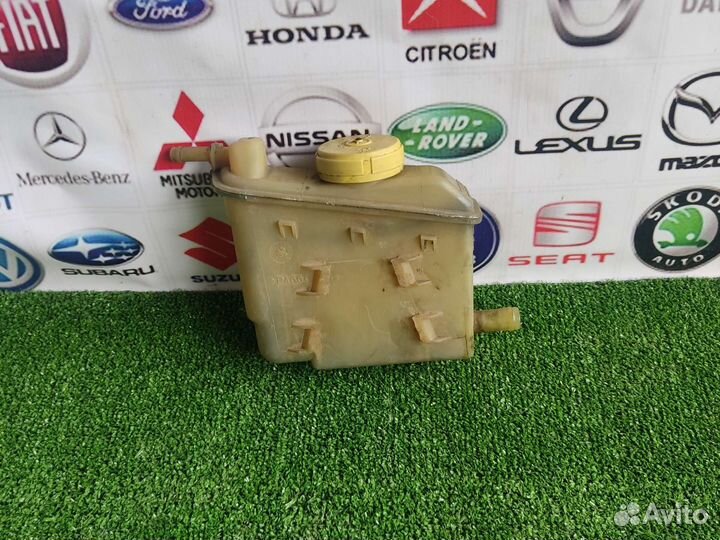 Бачок гур Ford Escort/Orion