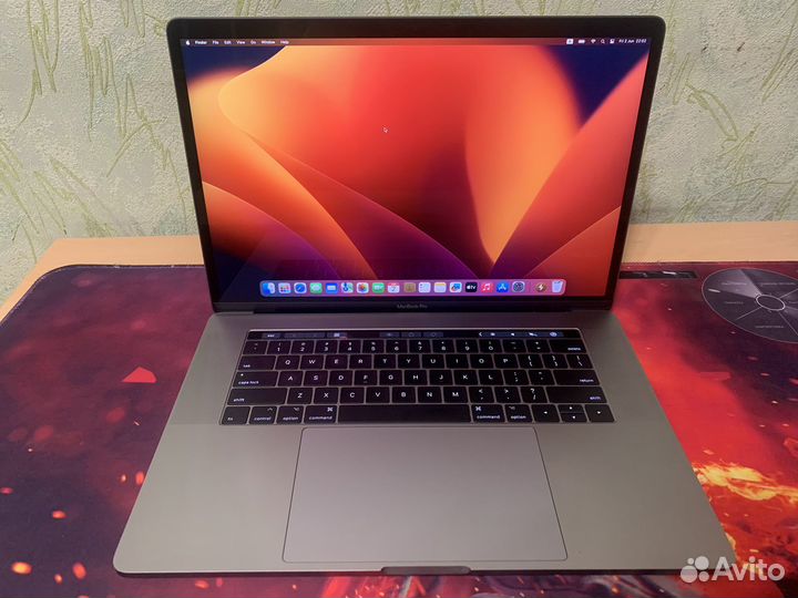 Macbook Pro 15 Retina 2017 i7/16гб/512гб