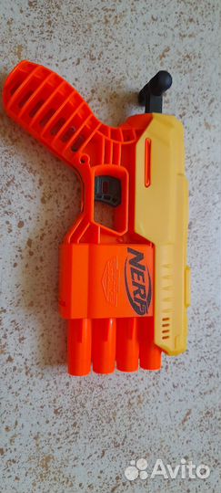 Игрушечные пистолеты